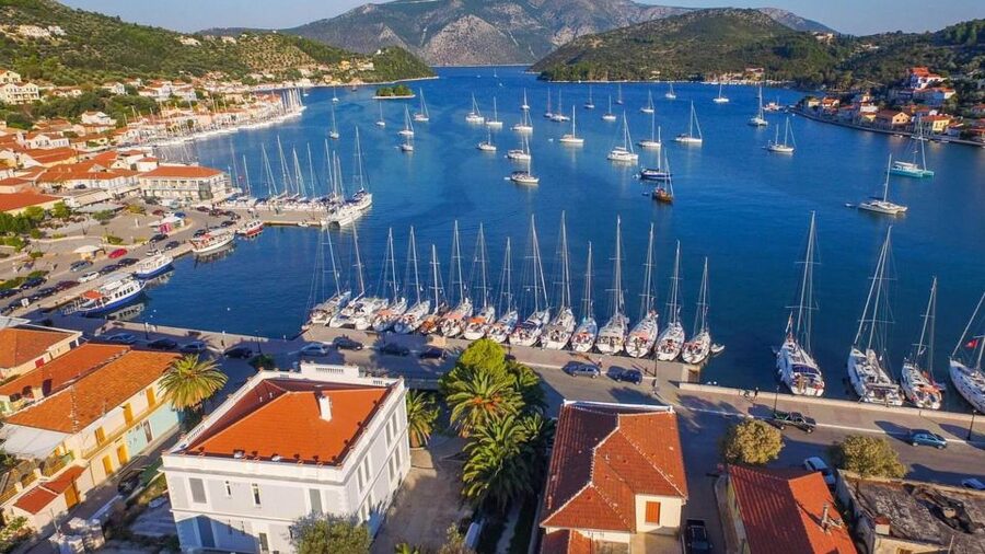 Ithaca Island Tour with Bus & Cruise with Swim Stops - The boat from Vathi to Kioni