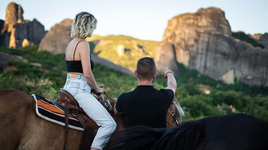 Kastraki: Meteora Sunset Horseback Riding - Guides who add more than riding instructions