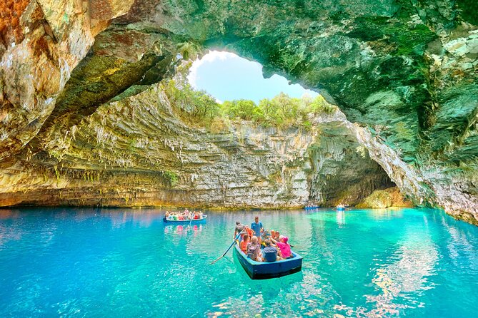 Kefalonia Island Bus Tour- Wine Tasting, Melissani & Fiscardo - A practical way to see Kefalonia in one day