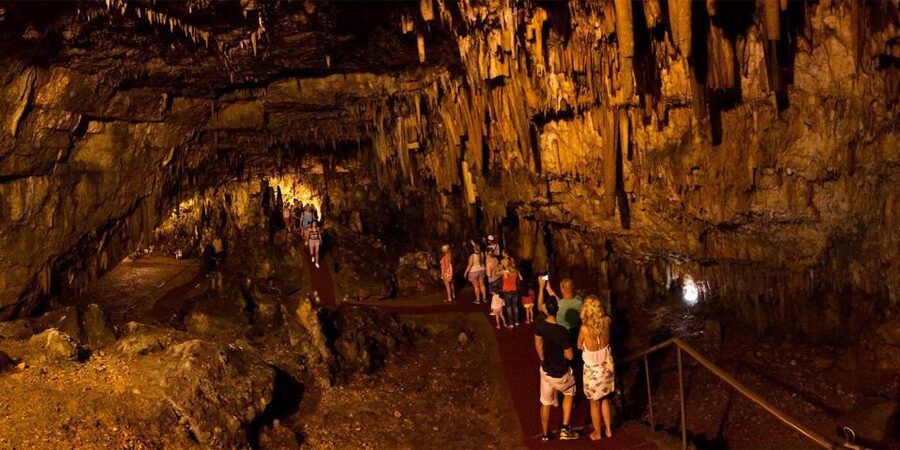 Kefalonia: Island Sightseeing Bus Tour with Hotel Transfer - Key points to know before booking