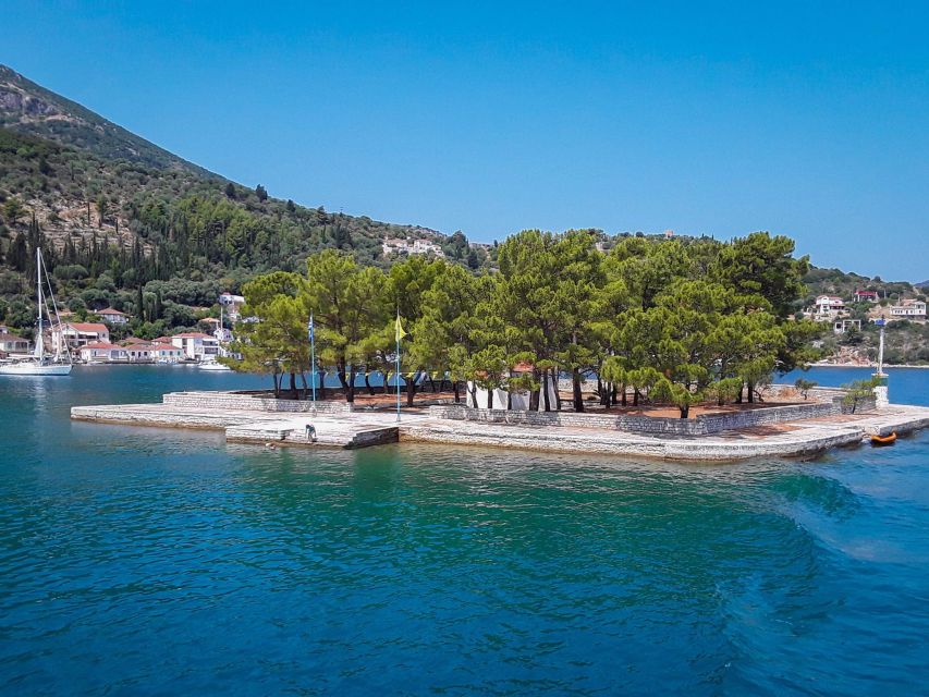 Kefalonia: Ithaca Cruise from Poros Port with Swim Stops - What the crew and boat provide