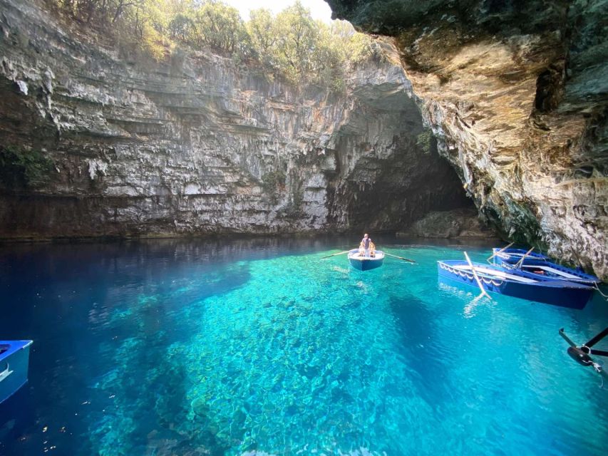Kefalonia: Melissani Lake, Drogarati Cave, & Myrtos Day Trip - The day begins with an easy pickup