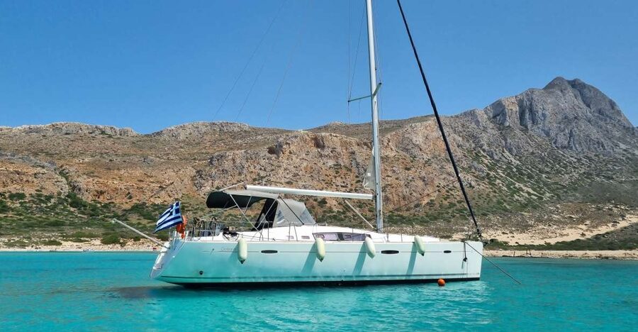 Kissamos: Balos and Gramvousa Private Sailing Trip with Meal - The 1.5-hour sail from Kissamos Port