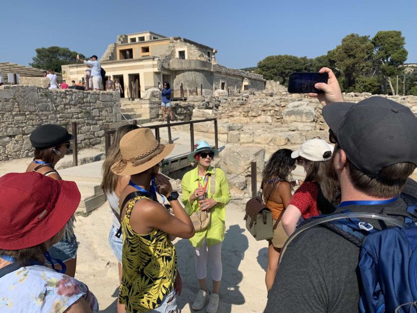 Knossos: Knossos Palace Skip-the-Line Guided Walking Tour - Group size, headsets, and the guide’s role