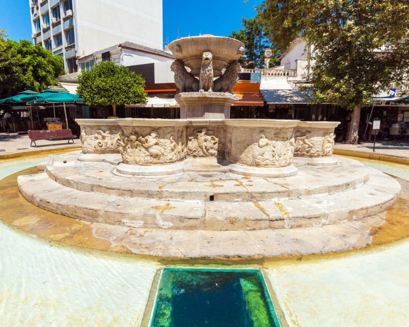 Knossos Palace: E-ticket with Audio and Heraklion City Tour - What the $43 package really gives you