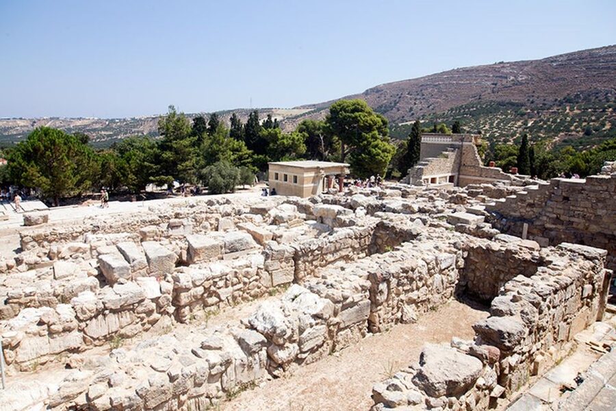 Knossos Palace guided tour - Heraklion City tour + market - Who should book this Crete day trip?