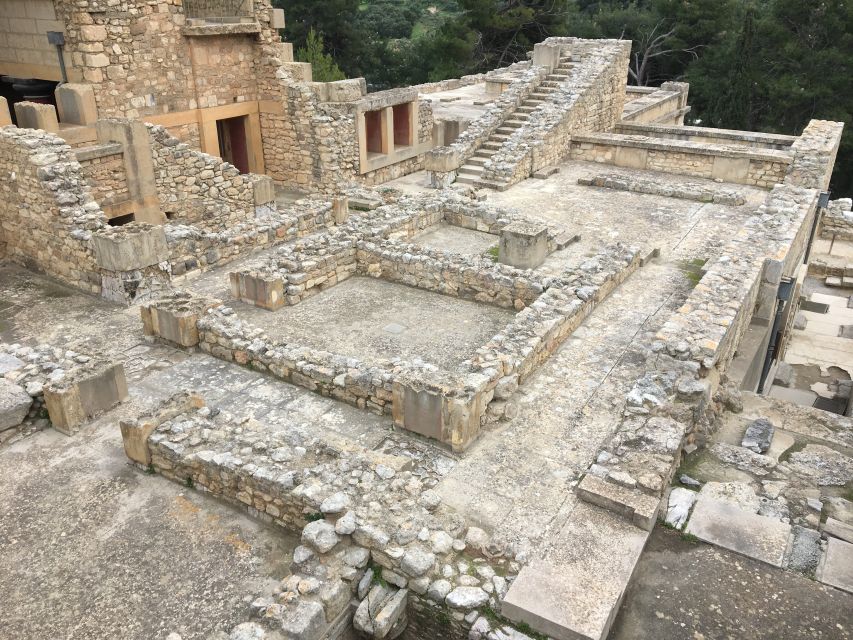 Knossos Palace Guided Walking Tour (Without Tickets) - Why a guide helps at Knossos