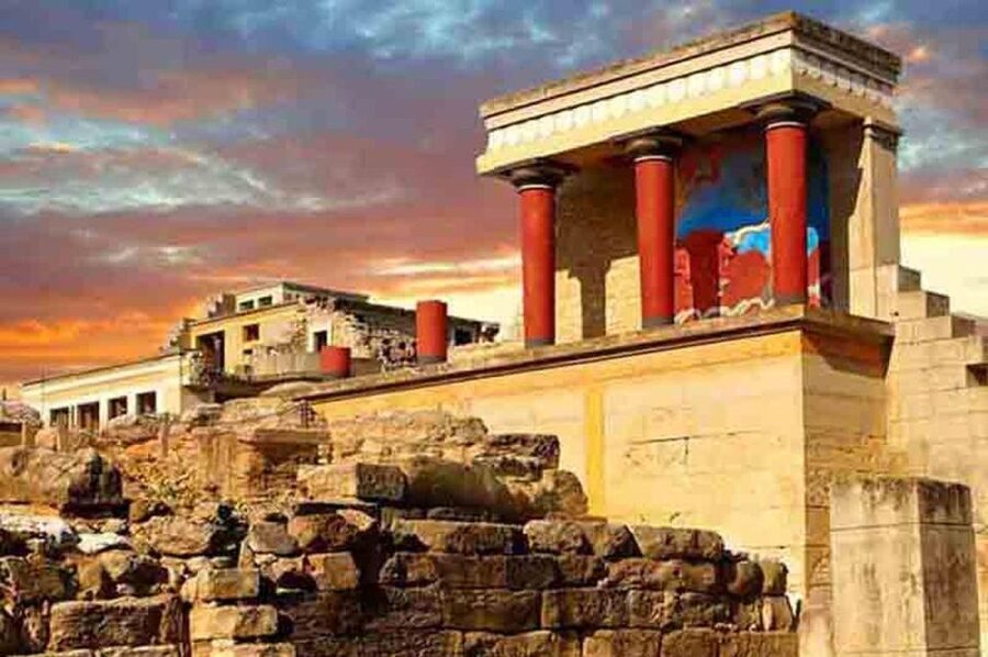 Knossos Palace & Heraklion Full-Day Tour from Chania Area - Heraklion Archaeological Museum and the Minoan objects