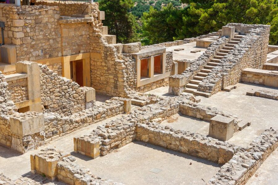 Knossos Palace Skip-the-Line Ticket & Private Guided Tour - Meeting at the entrance and getting inside