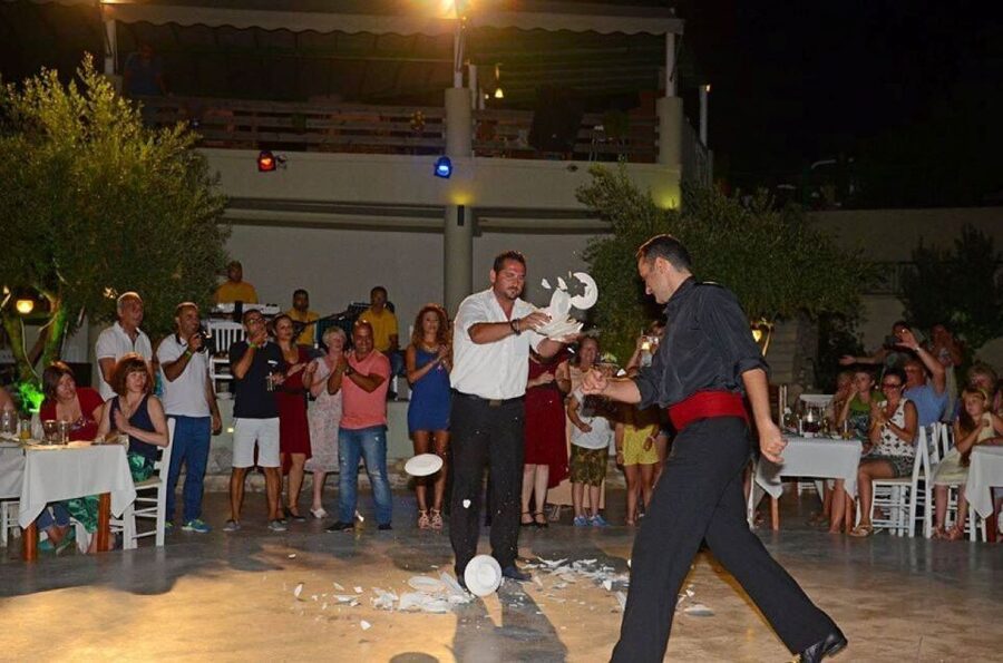 Kos: Tavern Dinner Experience with Greek Dancing and Wine - Should you book the Zia taverna dinner?