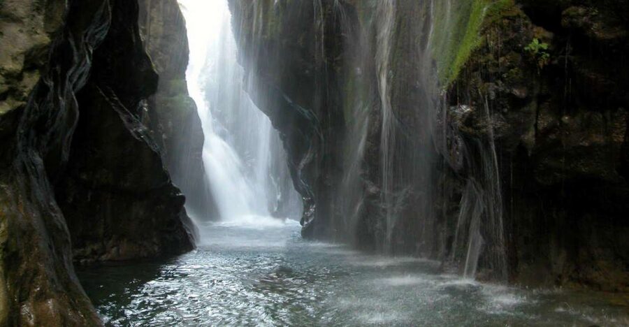 Kourtaliotiko Gorge: Guided River Trekking with Lunch - Quick take: what makes this gorge trek special