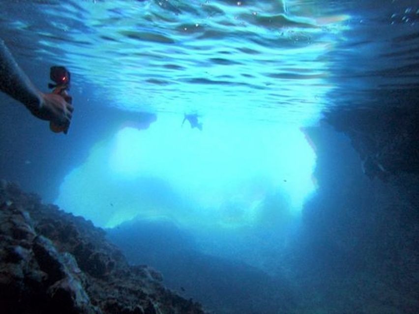 Lefkada: Hidden Blue Cave Kayak Trip with Lunch & Fruits - Paddling the southeast coast of Lefkada