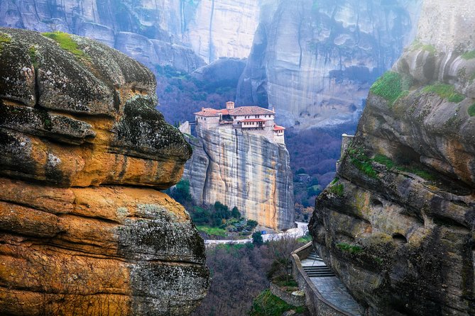 Meteora All Day Tour From Athens - Thermopylae on the return journey