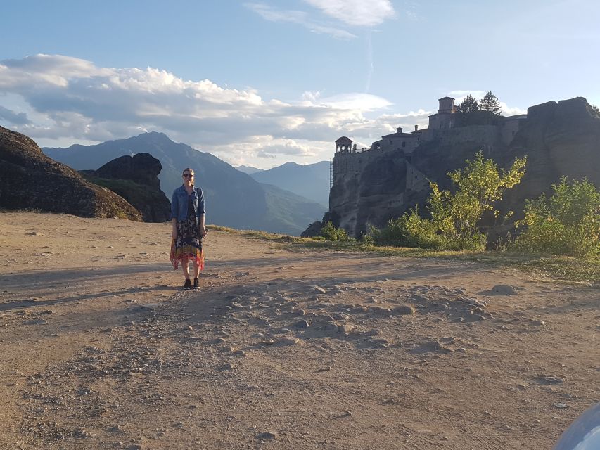 Meteora Evening Tour with Breathtaking Sunset View - What the $23 price really covers