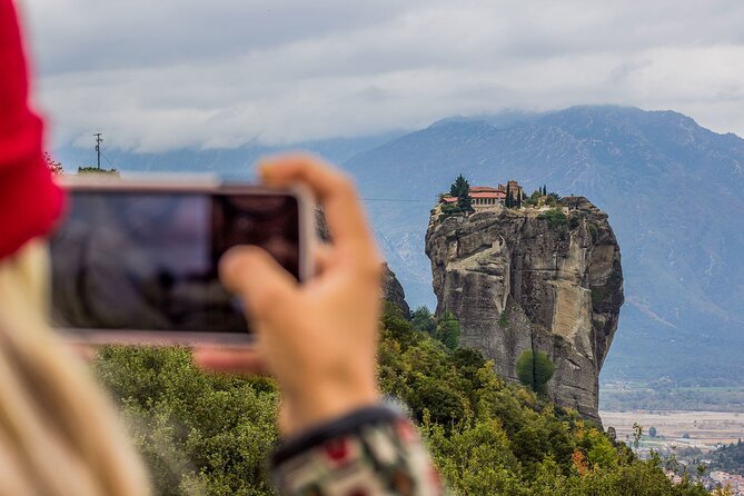 Meteora Monasteries Half-Day Small Group Tour with Transport - Pickup from Kalambaka or Kastraki