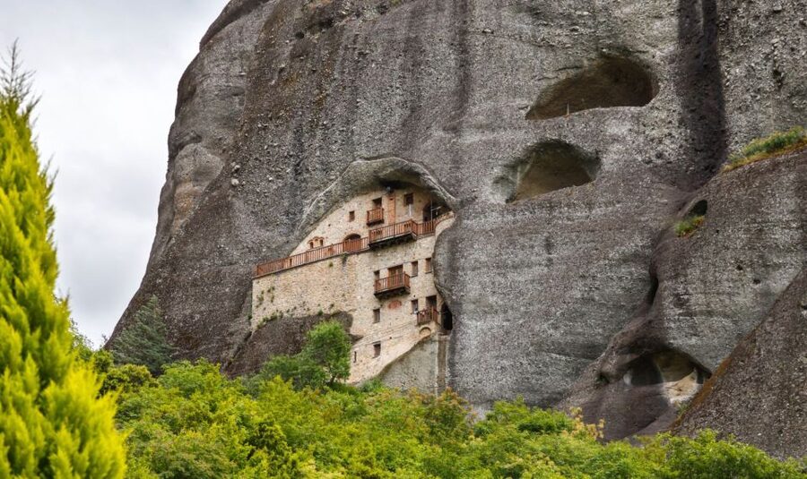 Meteora: Sunset Hike to Secret Caves - What the guide adds to the experience