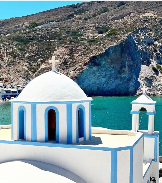 Milos Instagram Tour - Sarakiniko and its white volcanic curves