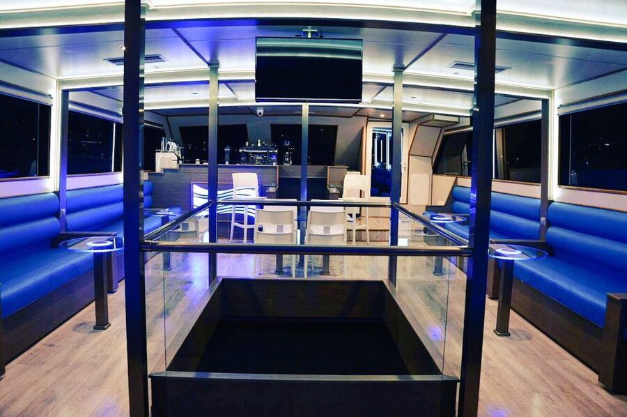 Mount Athos Glassbottom Cruise with Ammouliani Island visit - Ammouliani Island gives the day a proper break