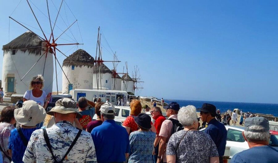 Mykonos: Guided Highlights Tour - The Windmills: Mykonos’s best-known symbol