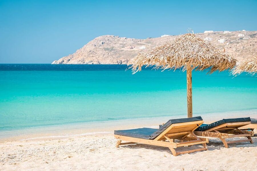 Mykonos: Private Tour Island With A Local - What the guide adds to the day