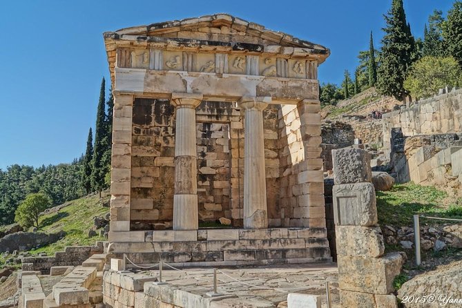 Mystical Delphi & Hosios Loukas Byzantine Wonder Luxury Day Tour - What this Athens to Delphi day is really offering
