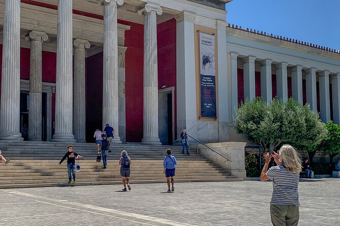 National Archaeological Museum Private Tour with Licensed Expert Guide - Meeting your guide at the main entrance