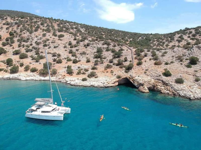 Naxos: Naxos Catamaran Sailing Cruise with Lunch and Drinks - Swim stops around Naxos and Paros
