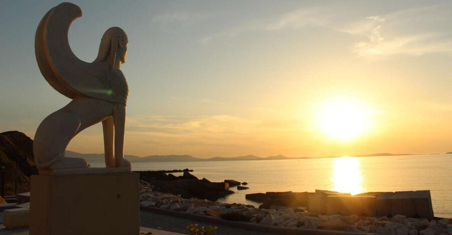 Naxos: Wine and Mythology Sunset Tour - Climbing through the Venetian Castle district