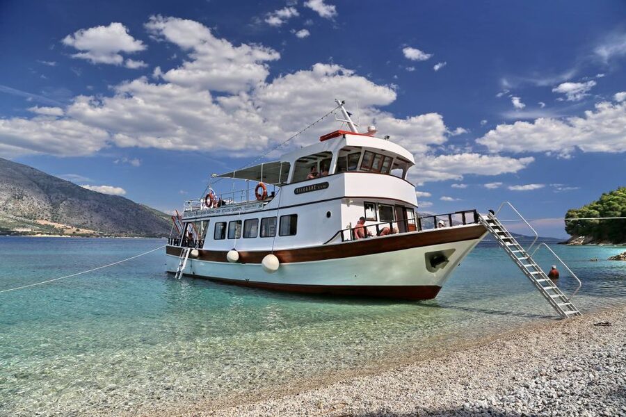 Nydri: Boat Cruise to the famous beaches of Lefkada - Porto Katsiki from the water