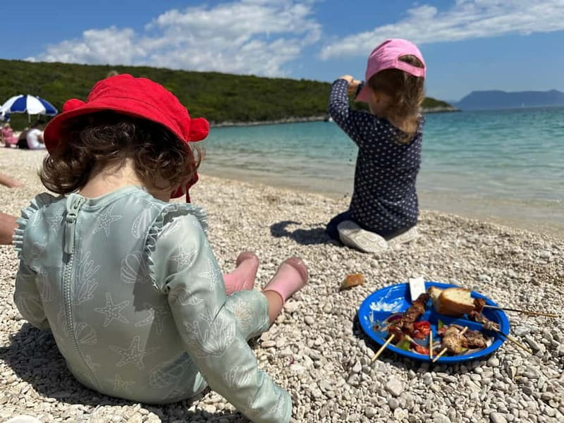 Nydri: Island Hopping Boat Cruise with Beach BBQ Lunch - Seeing Meganisi from Spartochori