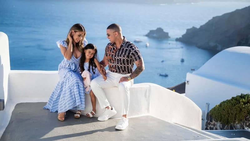 Oía: Santorini Professional Photoshoot with Edited Photos - Working with Shaqayeq Farhang