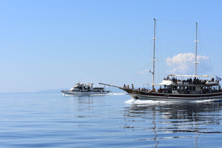 Ouranoupoli: Mount Athos Peninsula Sightseeing Cruise - Why Mount Athos Is Best Seen From the Sea