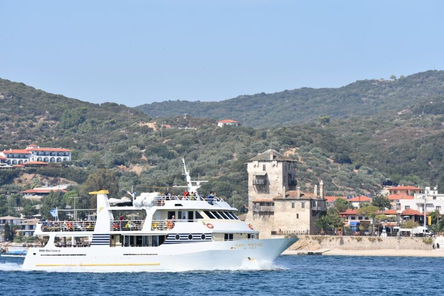 Ouranoupoli: Mount Athos Peninsula Sightseeing Cruise - Should You Book the Ouranoupoli Mount Athos Cruise?