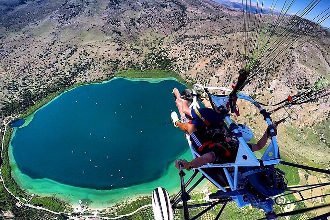 Paragliding Tours in Crete - A Short Flight With a Big View