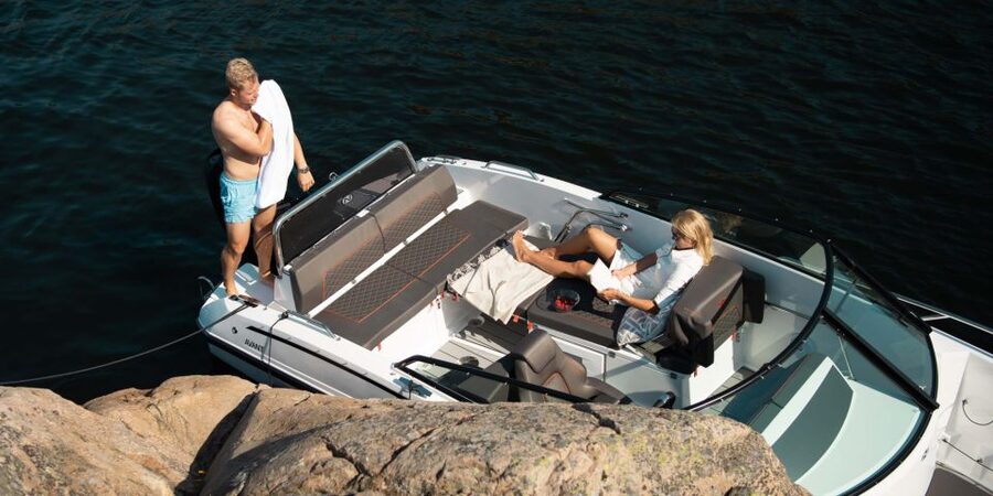 Paros: Antiparos Island and Despotiko Private Boat Trip - Sea caves and rock formations along the coast