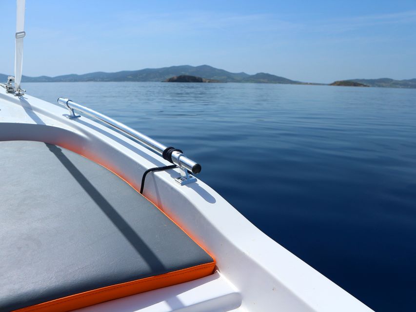 Paros: Full-Day Small Boat Rental with Self-Driving - Despotiko combines lunch with archaeology