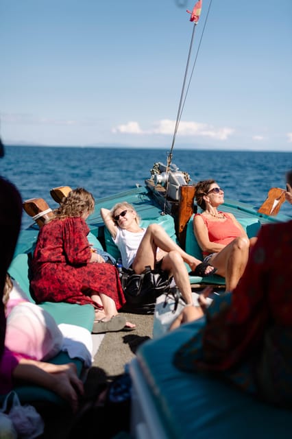 Porto Rafti: Athens Cruise Tour with Mediterranean BBQ - A Greek BBQ served with a sea view