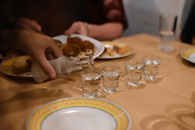 PREMIUM Semi-Private Athens Afternoon Food Tour & Wine Tasting - Who should book this experience