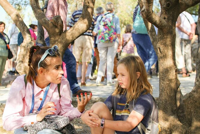 Private Acropolis for Families Tour - How the guides work with different ages