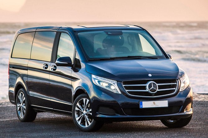 Private Arrival Transfer From Santorini Airport To All Destinations - What the 20-minute ride is really like
