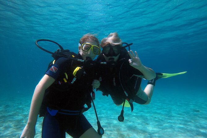 Private Discover Scuba Diving for Beginners in Athens with Pickup - Why the six-person limit matters