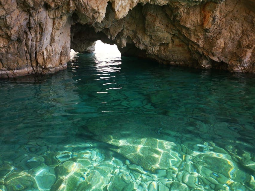 Private Sunset Cruise at Mizithres - Why Mizithres makes a good sunset destination