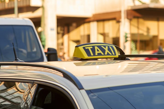 Private transfer from Athens International Airport to ATHENS CITY - The ride from Spata to central Athens