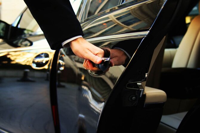 Private Transport Athens Airport to Athens Centre Hotels Vice Versa - What the driver adds to the transfer