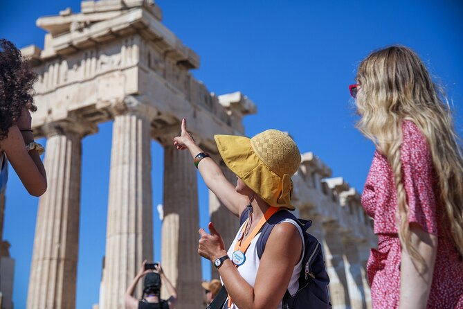 Private Walking Tour: The Acropolis & Athens City Tour - A quiet crossing through the National Gardens