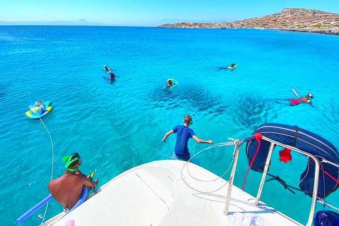 Rethymno Catamaran Cruise: Healthy Lunch & Open Bar - What the crew adds to the experience