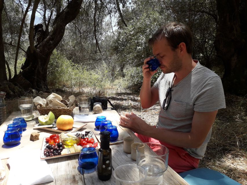 Rethymno: Olive Oil Tasting with Cretan Food Pairing - Who should book this experience?
