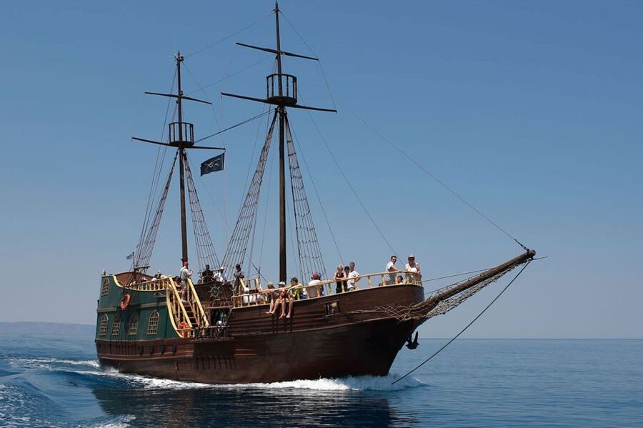 Rethymno: Pirate Boat Cruise with Swimming Stops - Practical packing advice for five hours at sea