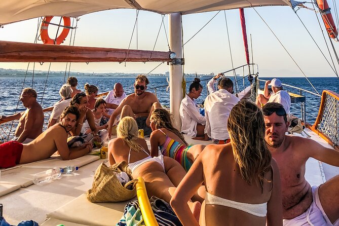 Rhodes Day Cruise (with lunch & unlimited drinks) 5,5 Hours - Anthony Quinn Bay: the scenic favorite