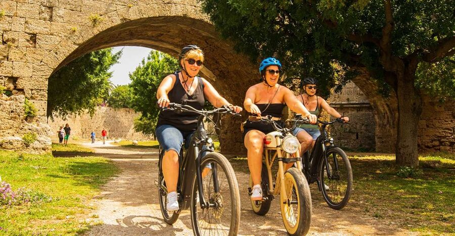 Rhodes: E-bike Highlights Sunset or Morning Photo Tour - Mandraki Harbour and the first view of Rhodes